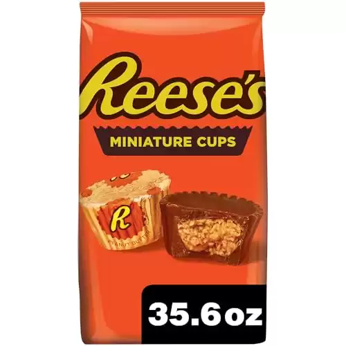 REESE'S Miniatures Milk Chocolate Peanut Butter Cups, Christmas Candy Party Pack, 35.6 oz