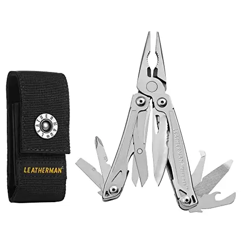 Wingman Multitool with Spring-Action Pliers and Scissors
