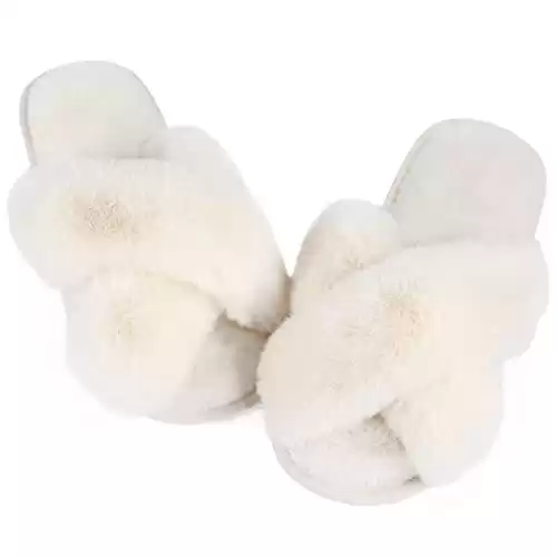 Ankis Women White Fuzzy Fluffy Slippers
