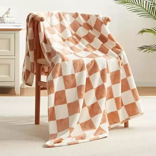 1. Checkered Throw Blanket -Soft Fleece Blankets & Throws